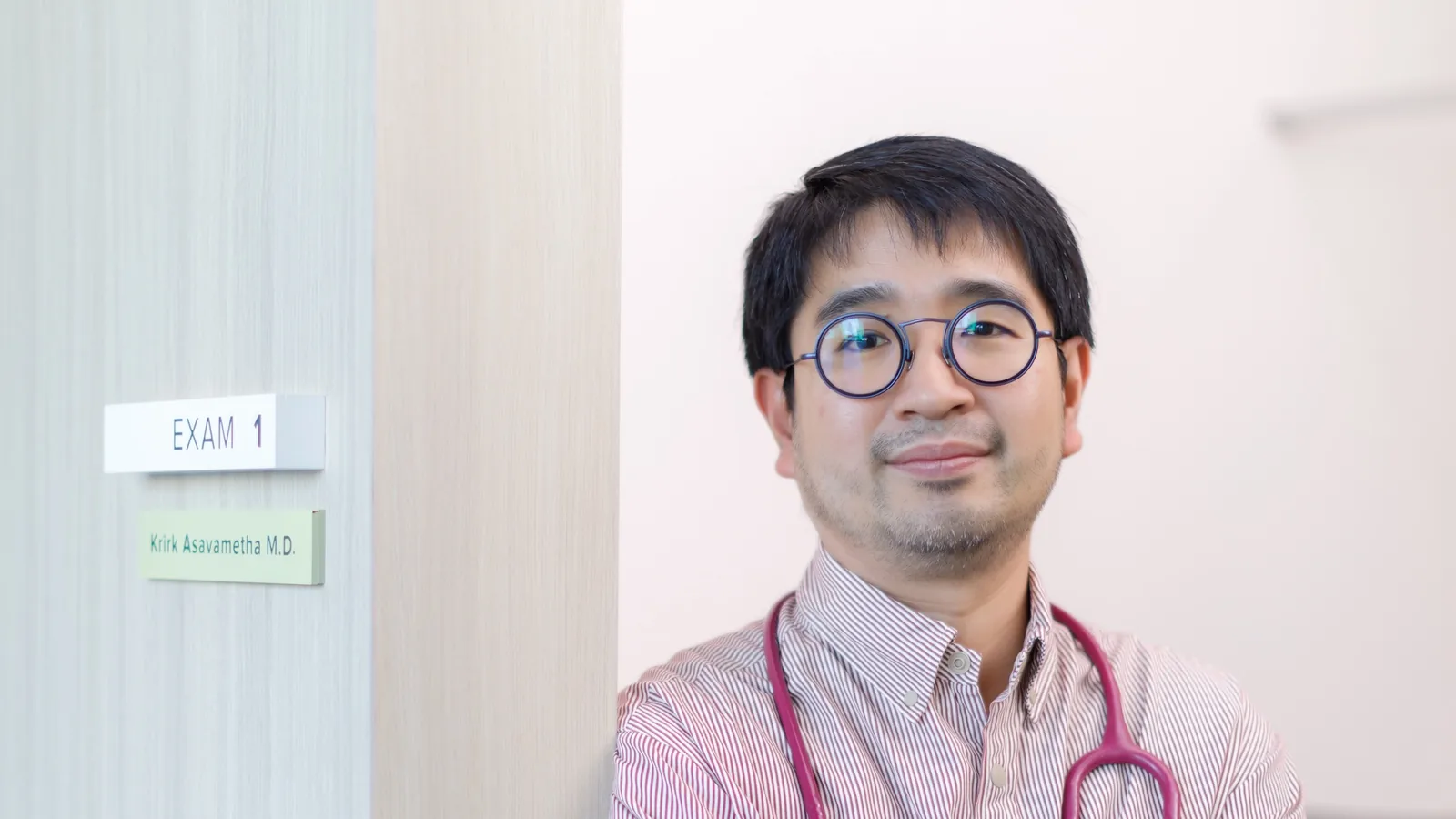 Life Forward ตอนที่ 4: กินยาอย่างไร ให้รักษา HIV ได้ตลอดชีวิต